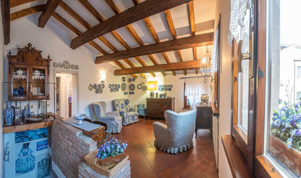 Piccola Casa Antica Appartement Ferrara Buitenkant foto